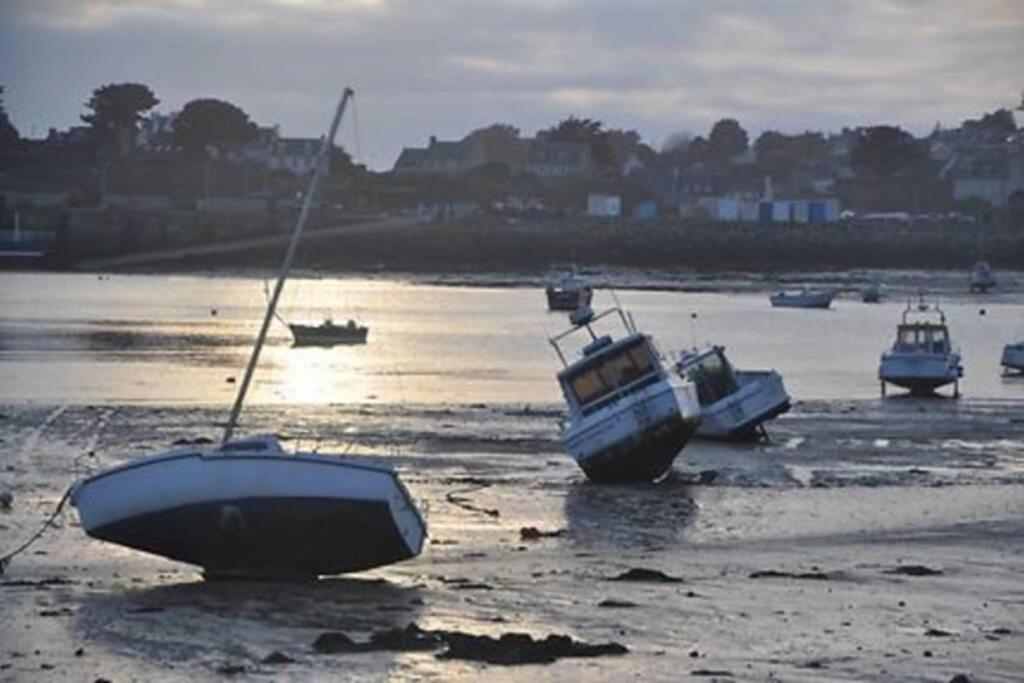 Kermaravel, Le Petit Manoir En Bord De Mer. Saint-Pol-de-Leon Bagian luar foto
