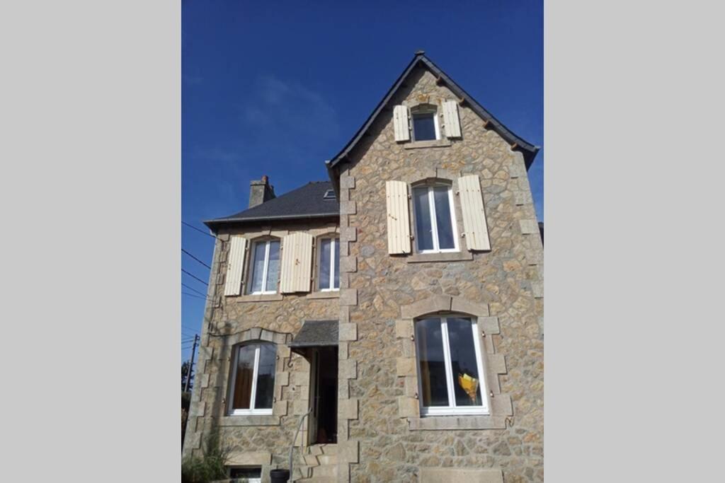 Kermaravel, Le Petit Manoir En Bord De Mer. Saint-Pol-de-Leon Bagian luar foto