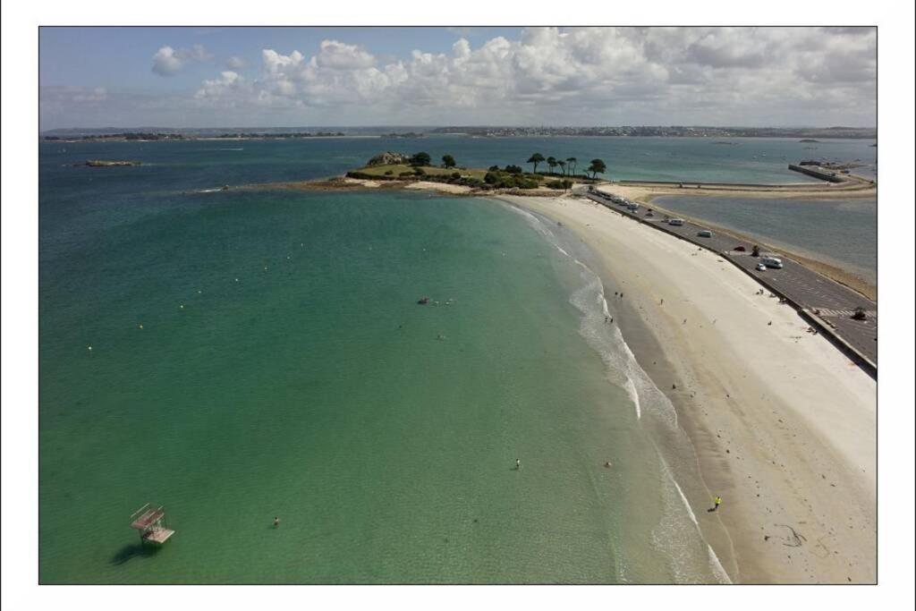 Kermaravel, Le Petit Manoir En Bord De Mer. Saint-Pol-de-Leon Bagian luar foto