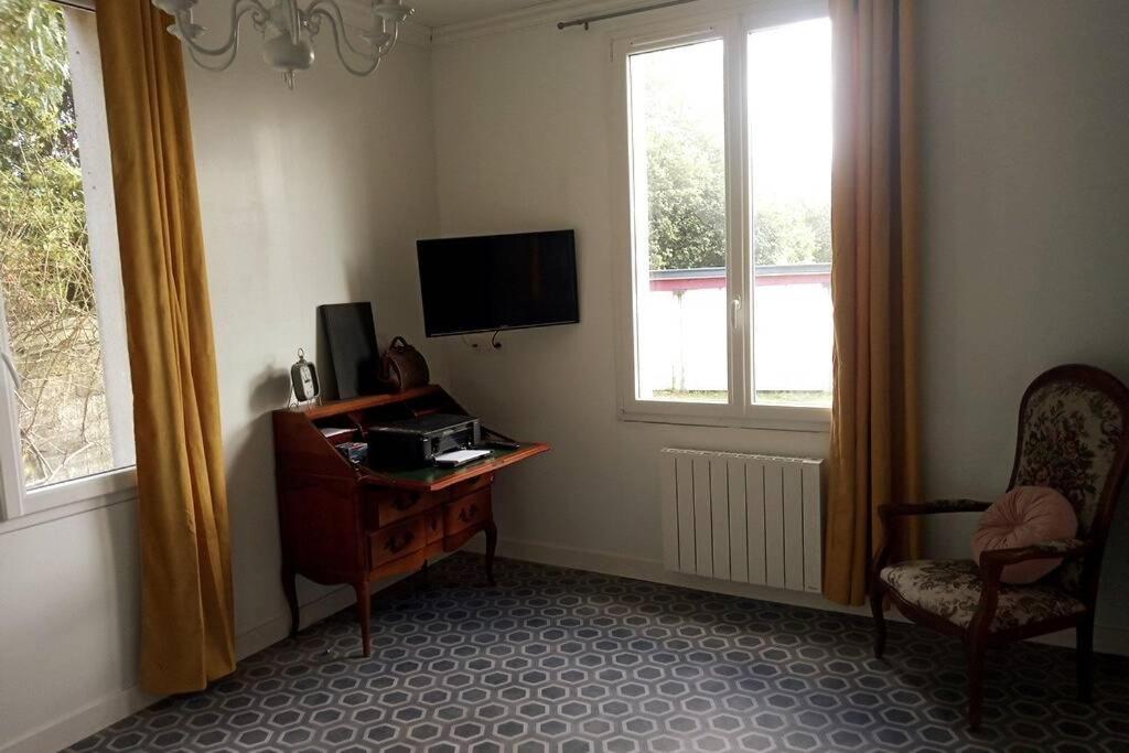 Kermaravel, Le Petit Manoir En Bord De Mer. Saint-Pol-de-Leon Bagian luar foto
